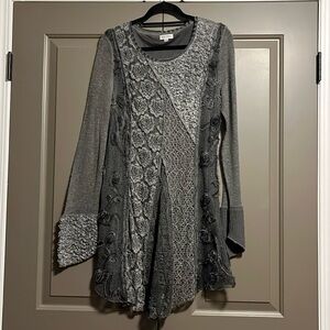 Fabulous textured tunic!